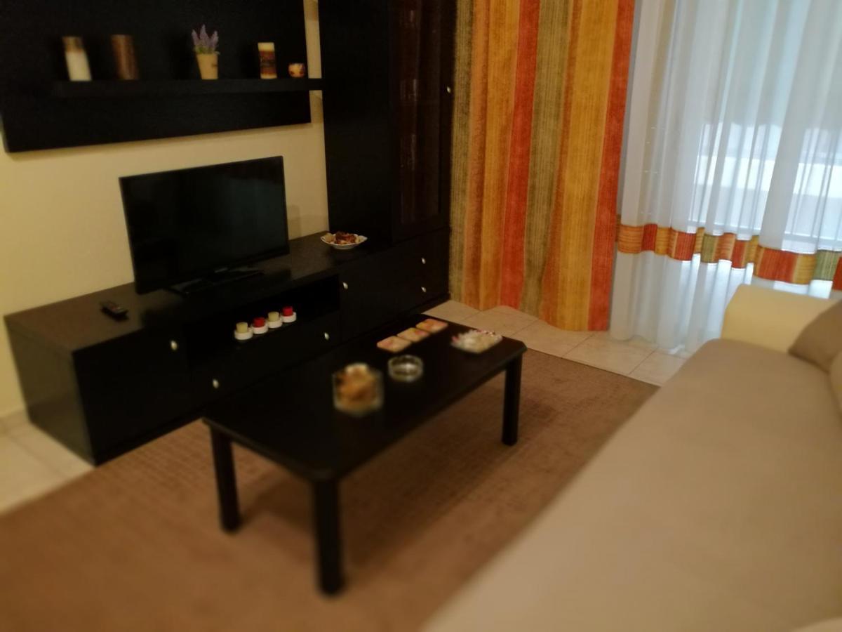 Platos Academy Apartment Athena Bagian luar foto