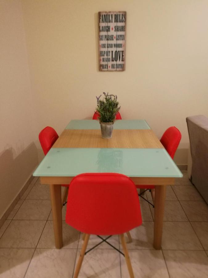 Platos Academy Apartment Athena Bagian luar foto