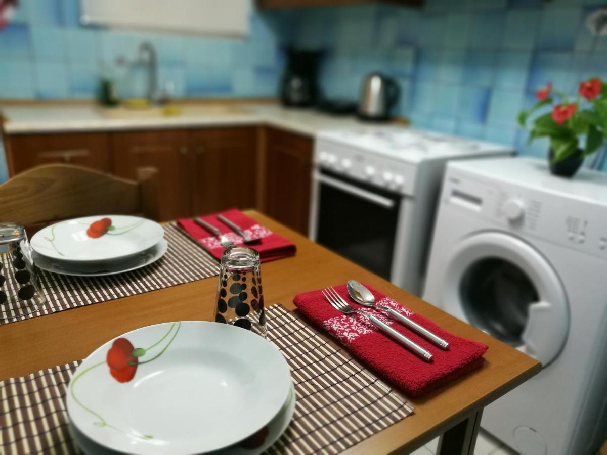 Platos Academy Apartment Athena Bagian luar foto